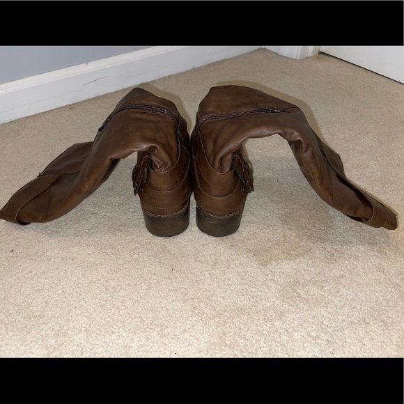 Women’s Riding Boots - Picture 4 of 5